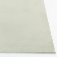 Tapis Mainstays en fausse fourrure de lapin, couleur sauge, 152 x 213 cm, recommandé pour le salon, la salle à manger et la chambre.