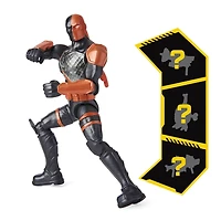 Batman, Figurine articulée Deathstroke de 10,2 cm avec 3 accessoires mystère, pour les enfants à partir de 3 ans