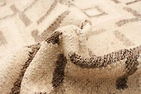 ECARPETGALLERY Tapis Fait à la Main pour Salon, Salle à Manger et Chambre à Coucher Géométrique Collection Organique & Pure 5'6" x 7'7" en Ivoire