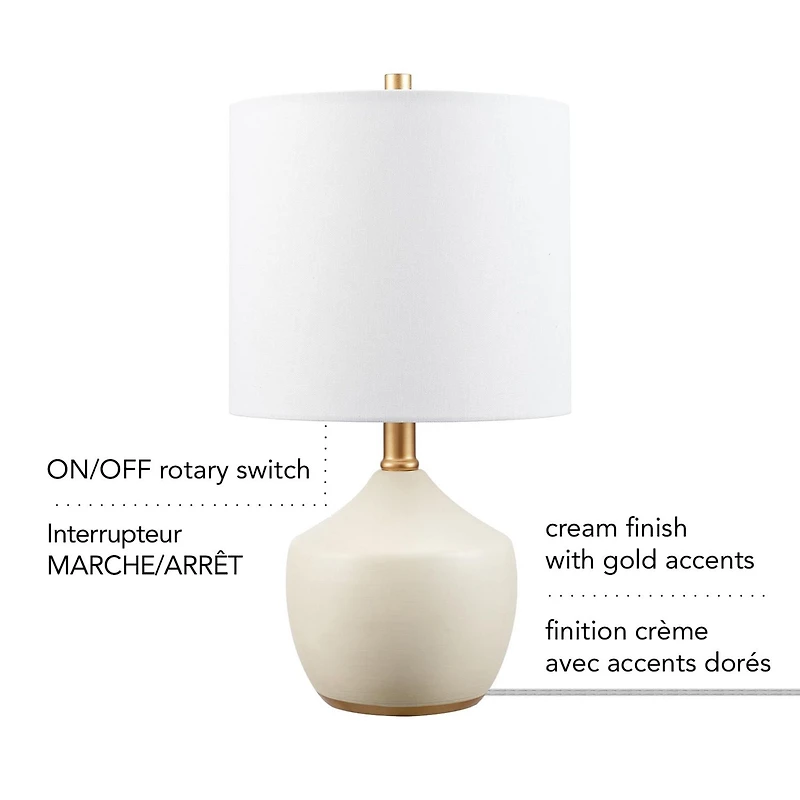 Lampe de table en céramique de 16 po Novogratz x Globe au fini crème à texture de béton avec abat-jour en lin blanc