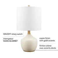 Lampe de table en céramique de 16 po Novogratz x Globe au fini crème à texture de béton avec abat-jour en lin blanc