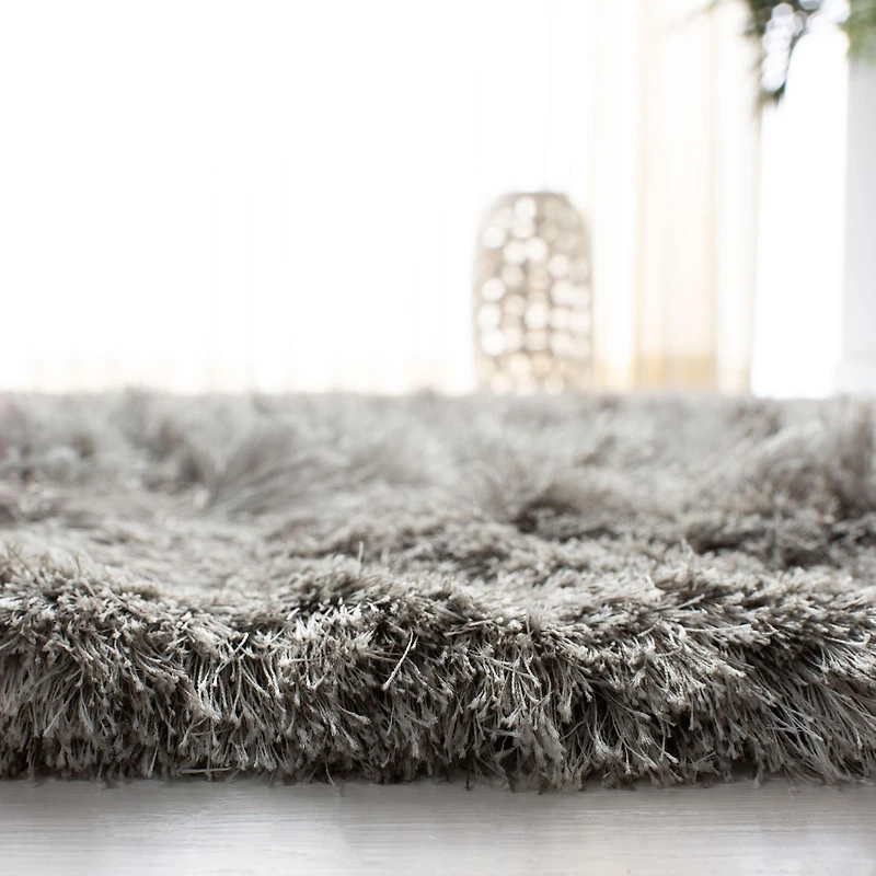 Safavieh Ocean Trellis Solid Plush Shag Area Rug