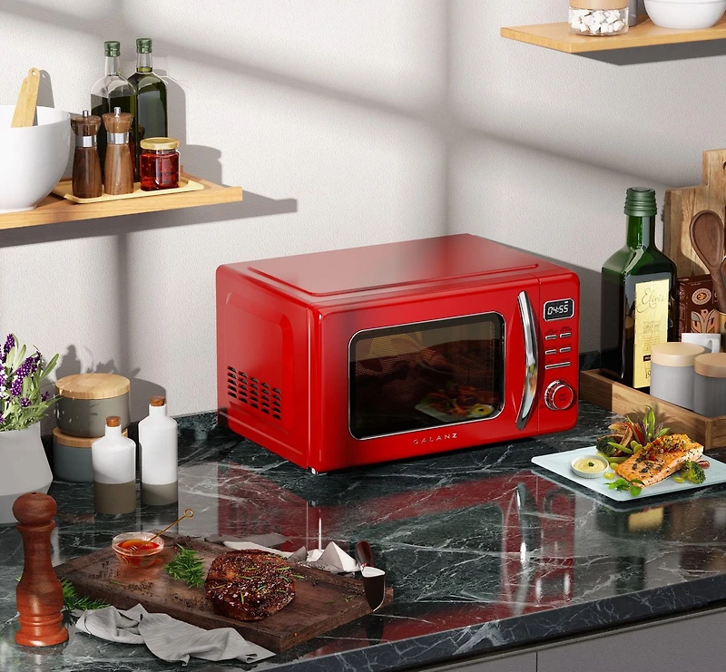 Galanz Retro Microwave Oven, 0.7 cu.ft.