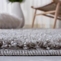 Safavieh Venus Elijah Solid Plush Shag Area Rug