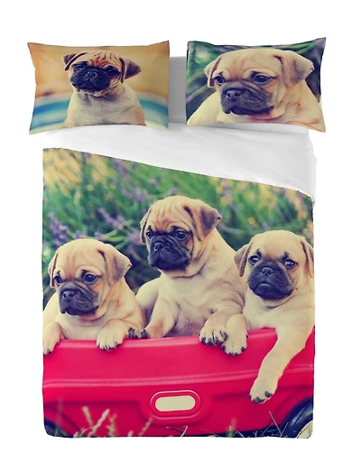 Ensemble housse de couette Pugs in Wagon de Gouchee Design pour grand lit