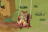 Coffret Aventure Cabane dans les Arbres Édition Camping de Calico Critters, Dollhouse Playset avec figurine et accessoires