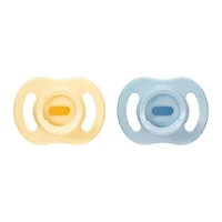 Tommee Tippee Ultra-light StayPut Pacifier, One-Piece Silicone Design, 0-6m, 2 Pack, TT CTN 2X 0-6M ULTRALIGHT PACI