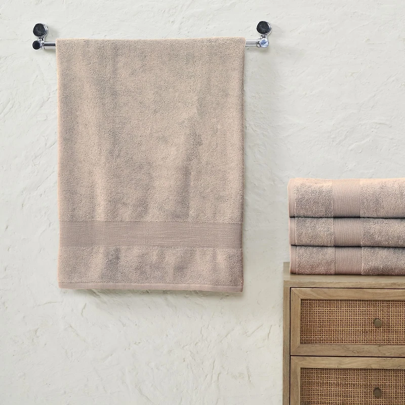 Fabstyles Super Soft and Absorbent Bath Towel, Luxury Bath Towels for Spa, Home, and Hotel, Quick Dry Towels, Set of 4, 27 x 54 Inches