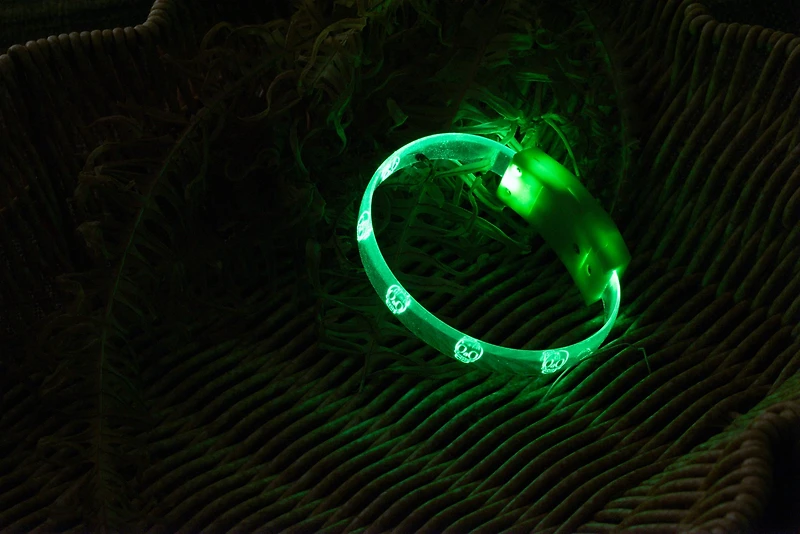 Halloween PL Green Light-up Bracelet,Unisex Child Teen Age Use, Way to Celebrate
