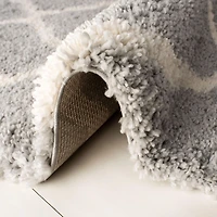 Safavieh Fontana Venice Geometric Plush Shag Area Rug