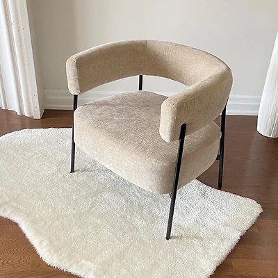 Homy Casa Accent Chair, Comfortable Upholstered Lounge Chair with Thick Padding Upholstery Iron Legs for Living Room & Bedroom, Beige