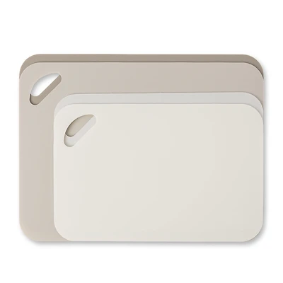 Tapis de découpe Thyme & Table en polyéthylène (lot de 4) : petit (19 cm x 29 cm) et moyen (25 cm x 34 cm) – Crème