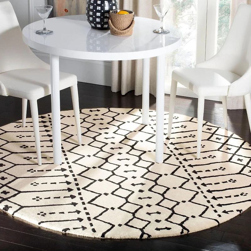 Safavieh Himalaya Darin Geometric Area Rug
