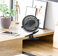 Ventilateur à pince rechargeable Mainstays en noir Angle de sortie d'air réglable