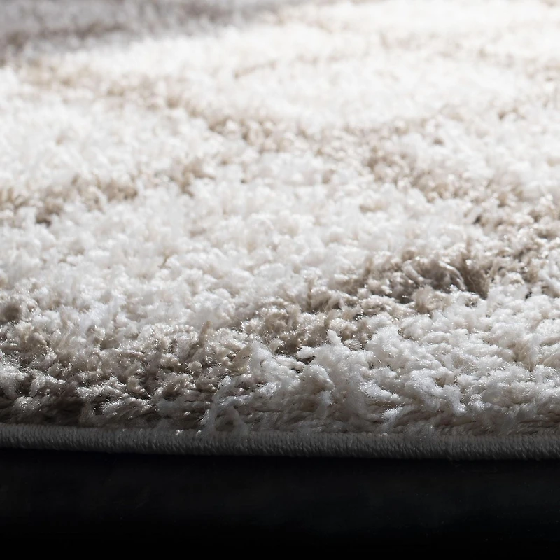 Safavieh Dallas Jerrie Geometric Shag Area Rug