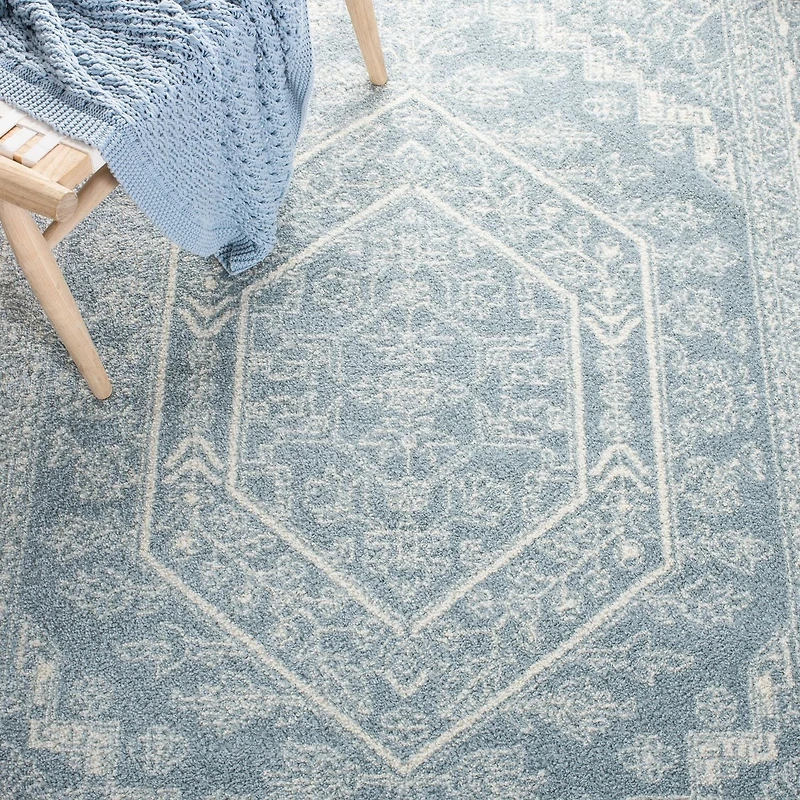 SAFAVIEH Adirondack Xavier Traditional Area Rug