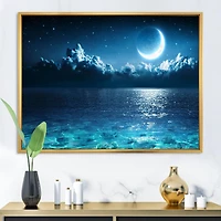 Designart Lune romantique sur la mer d'un bleu profond I ART MURAL À CADRE FLOTTÉ