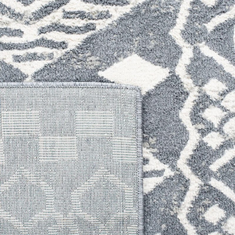 Safavieh Pyramid Henrietta Geometric Area Rug