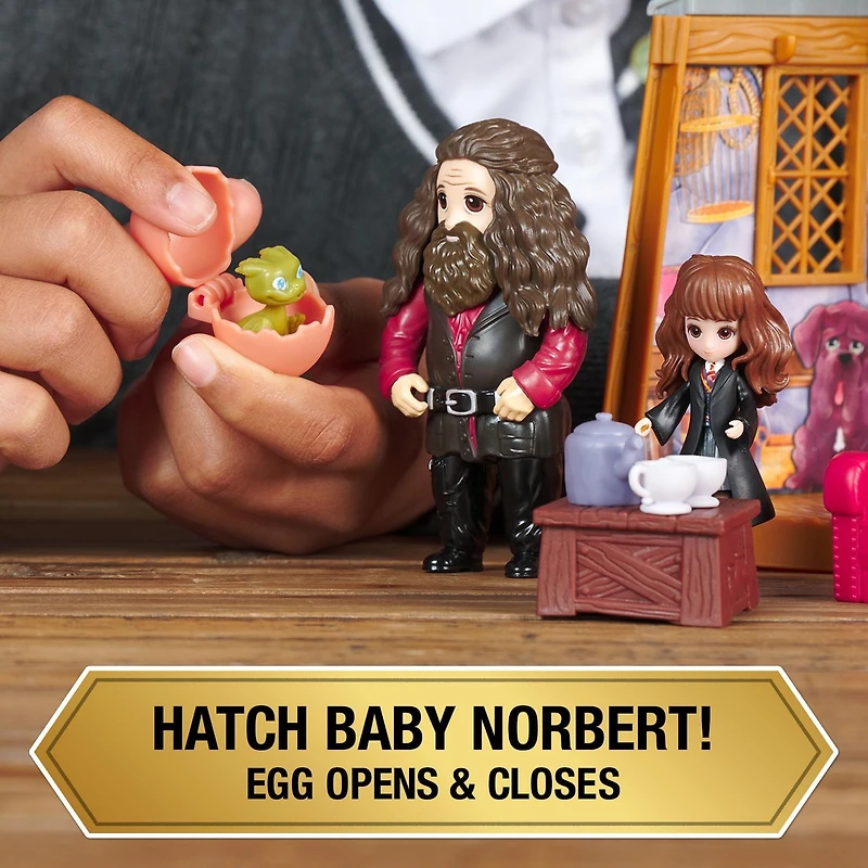 Wizarding World Harry Potter, Magical Minis Hagrid’s Hut Playset with 2 Figures and 9 Doll Accessories, Kids Toys for Ages 6 and up