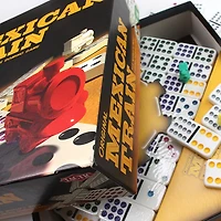Asmodee - Tactic - Mexican Train Tin - 2-8 Players Fun Family Domino Game - 30 Minutes of Gameplay - For kids and Adults Ages 7+ - English Version