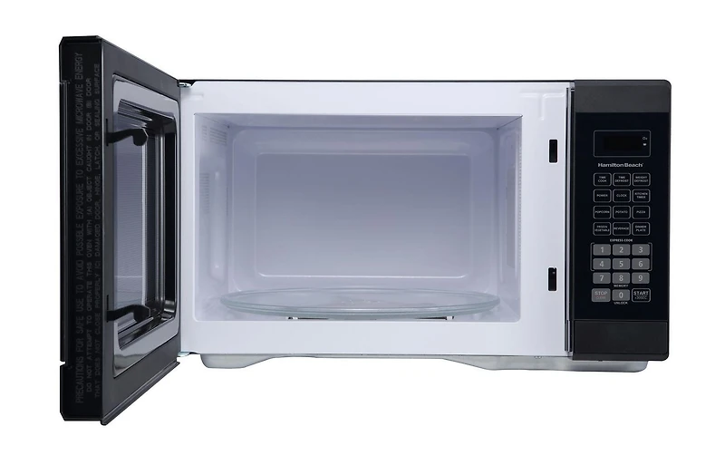 Micro-ondes compact de 1,1 pi³ en blanc de Hamilton Beach