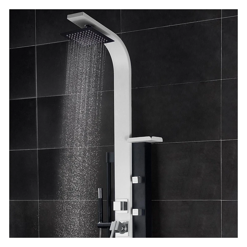 La colonne de douche MALI en acier inoxydable d'akuaplus®  avec cartouche à balancée équilibré et déviateurs 3 voies, 4 jets de corps orientable en laiton, Pommeau de 8 po et  douchette en laiton.