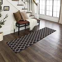 Mohawk Home Lewis Diamond Near Black/Tan Tufted Polyester Area Rug