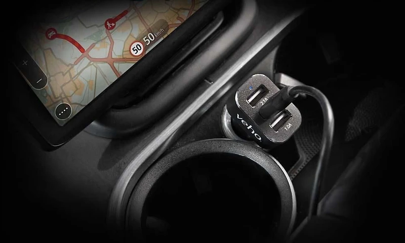Chargeur de voiture VAA-010 à triple USB 5V 5.1A de Veho pour tous les appareils chargés par USB