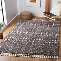 Safavieh Berber Fringe Lesleigh Aztec Shag Area Rug