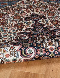 Tapis Emerald Martin rouge & marine de 6 pi 7 po x 9 pi 7 po