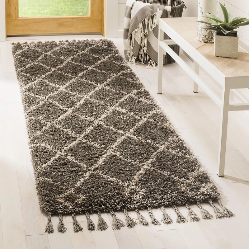 Safavieh Moroccan Fringe Lavern Geometric Shag Area Rug