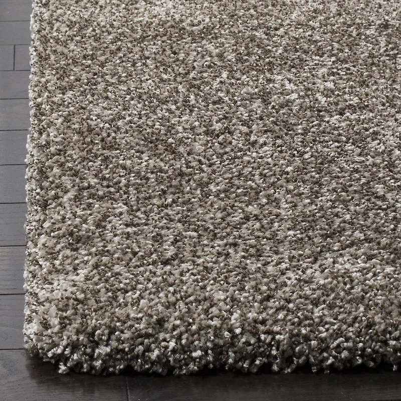 Safavieh Milan Harlow Solid Shag Area Rug