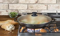 Lodge Cast-Iron 12" Tempered Glass Lid