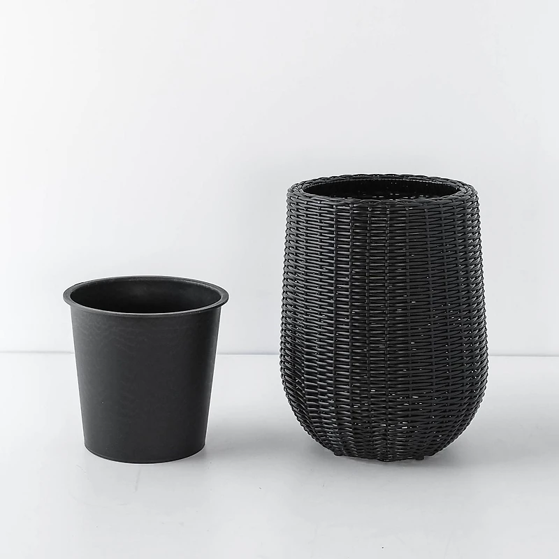 Rolland Large Rattan Planter Black, 20.5"