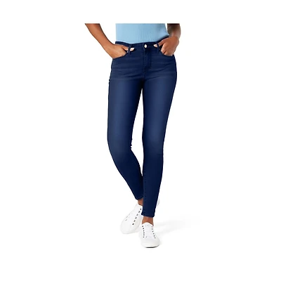 Levi Strauss Signature.™ Women's Modern Skinny Jeans