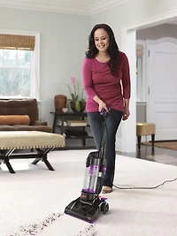 Aspirateur vertical compact sans sac PowerForce® Nettoyage rapide et facile