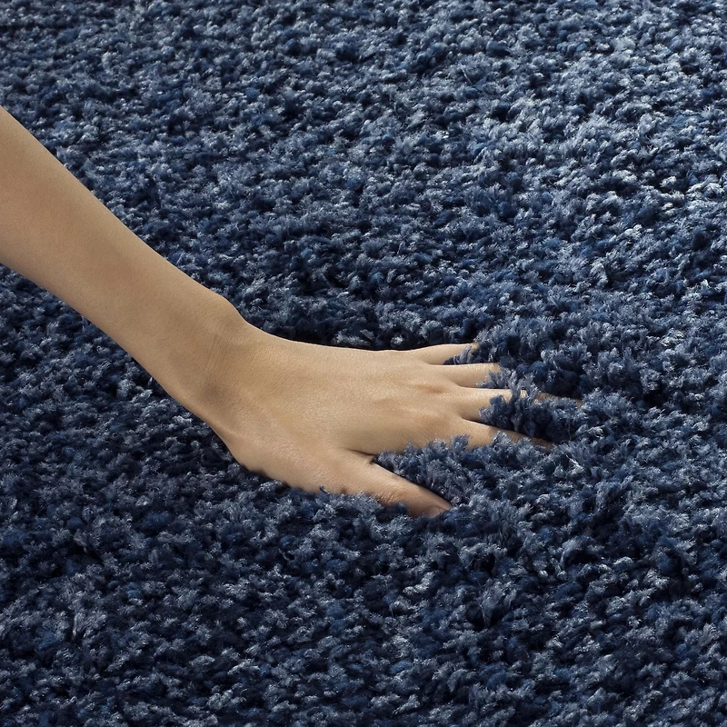 Safavieh California Solid Plush Shag Area Rug