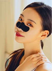 Soo'AE Universe Gorgeous Charcoal Nose Strip