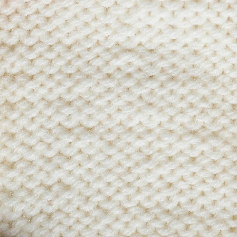 Bernat® Super Value™ Yarn, Acrylic #4 Medium, 7oz/197g, 426 Yards