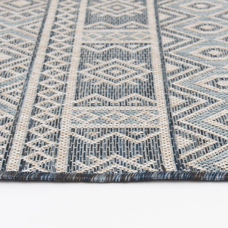 Hayweld Lagoon Blue and Beige Woven Indoor/Outdoor 5'x7' Area Rug