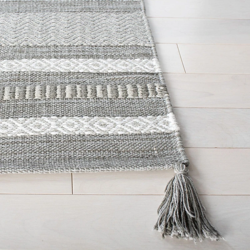 Safavieh Montauk Jobeth Striped Soft Braided Area Rug