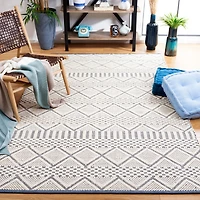 SAFAVIEH Natura Maisy Stripe Diamond Area Rug