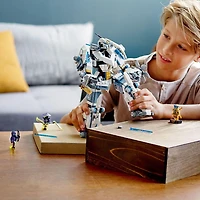 LEGO NINJAGO Legacy Le robot de combat Titan de Zane 71738 Ensemble de construction (840 pièces)
