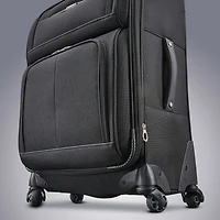 AT 19IN SFTSD BLK, Carry-On Spinner