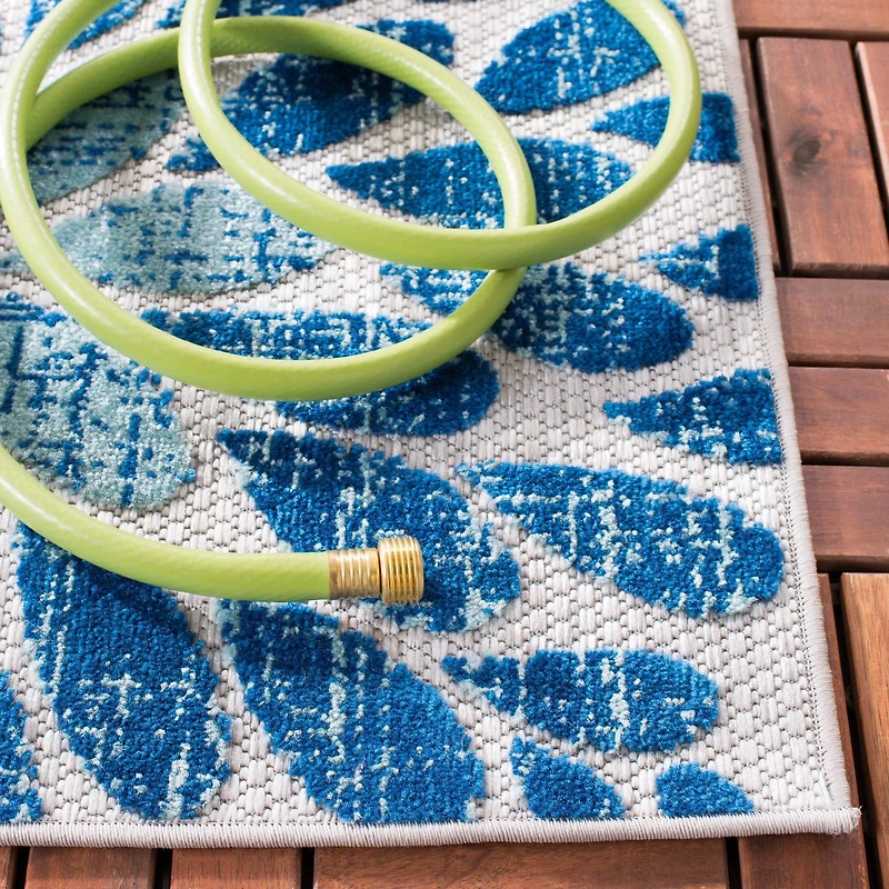 Safavieh Cabana Garnet Floral Outdoor Area Rug