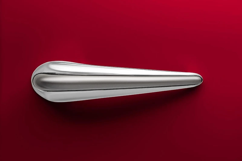 iio 11 Cu. Ft. Retro Refrigerator with Bottom Freezer in Cream (Right Hinge)