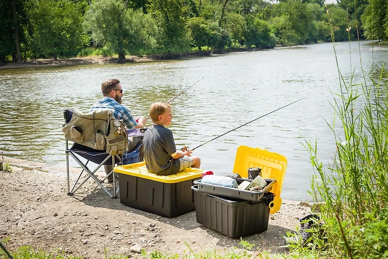 Homz Durabilt® 15 Gallon/27 Gallon Tough Container, Black Base with Yellow Lid