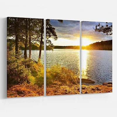 Designart Beautiful View of Sunset over Lake Canvas Wall Art