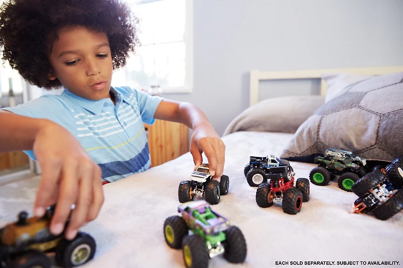 Hot Wheels Monster Trucks 1:64 Scale Die-cast Vehicles - Styles May Vary, Ages 3+