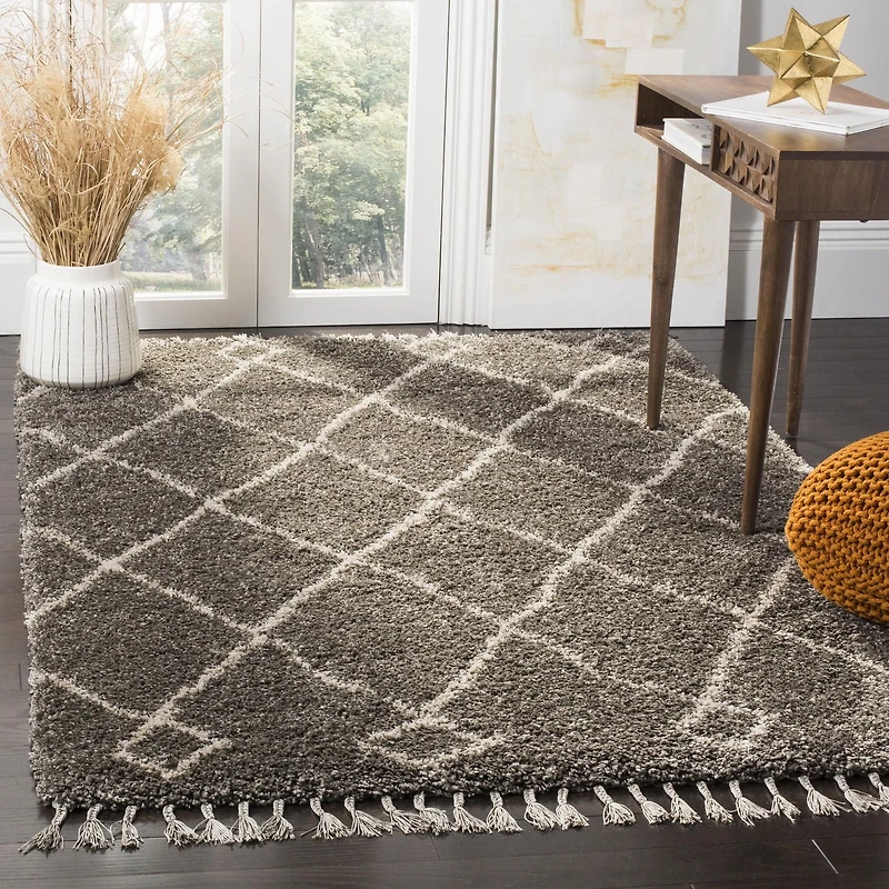 Safavieh Moroccan Fringe Lavern Geometric Shag Area Rug